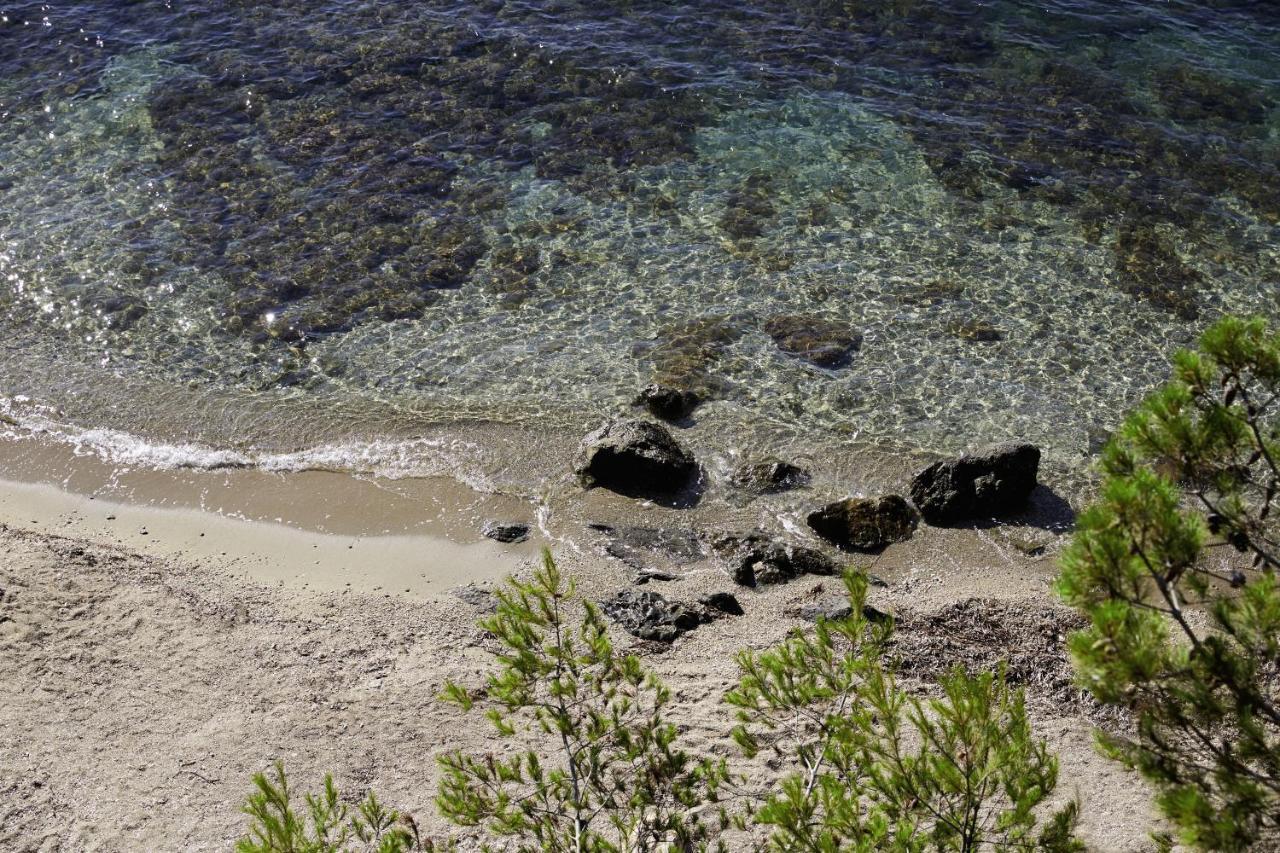 Belambra Clubs Presqu'Ile De Giens - Les Criques Hotel Hyeres Bagian luar foto