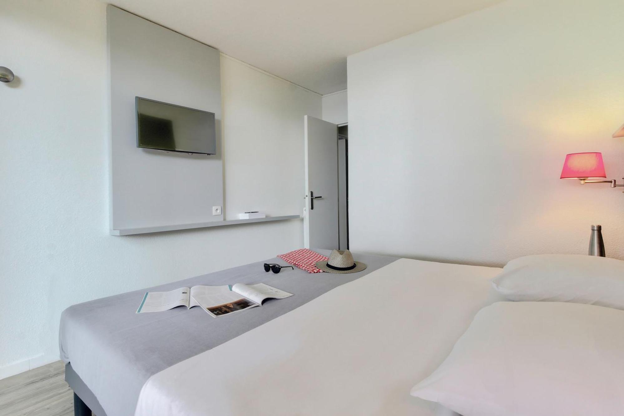 Belambra Clubs Presqu'Ile De Giens - Les Criques Hotel Hyeres Ruang foto
