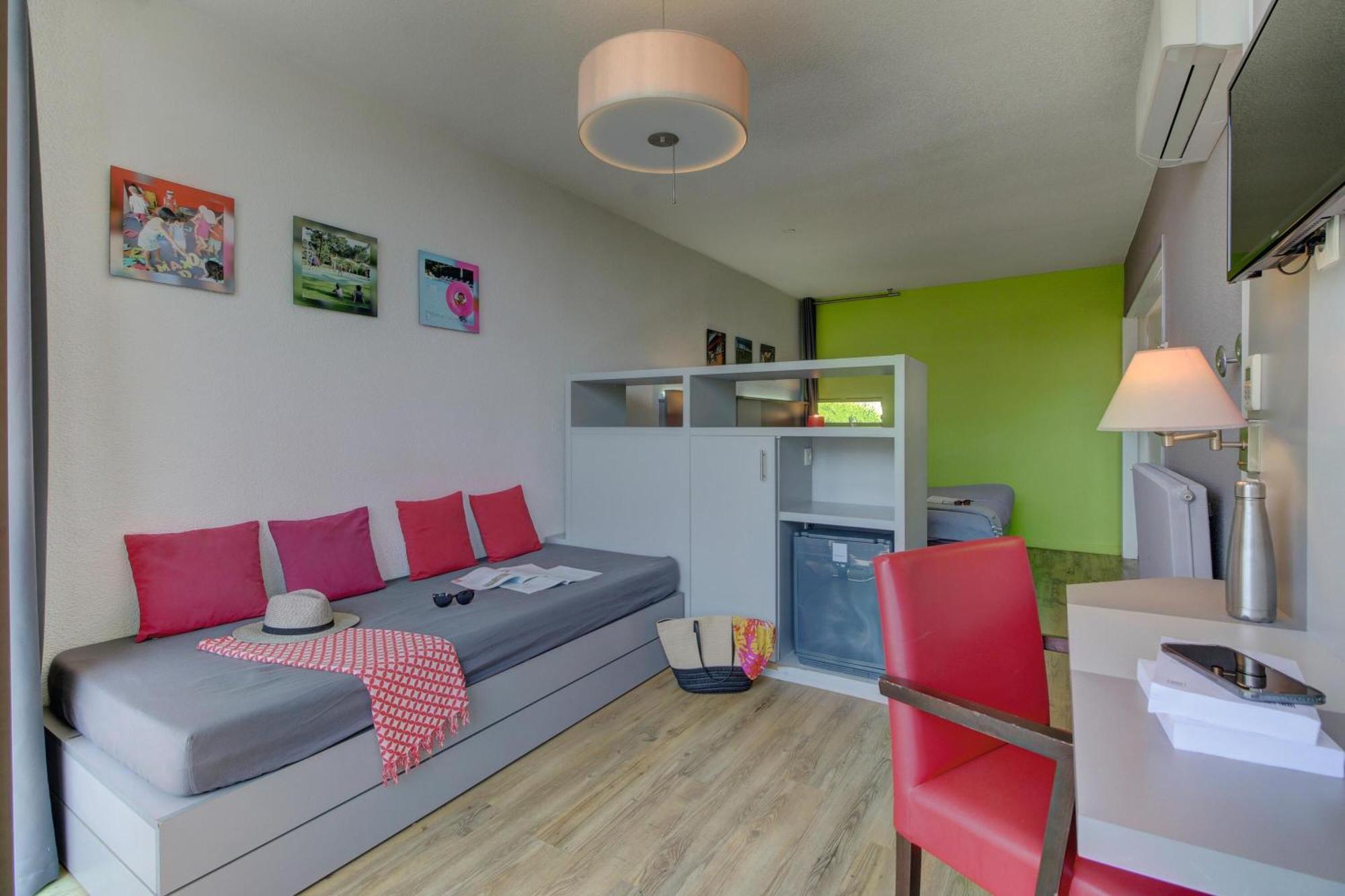 Belambra Clubs Presqu'Ile De Giens - Les Criques Hotel Hyeres Ruang foto