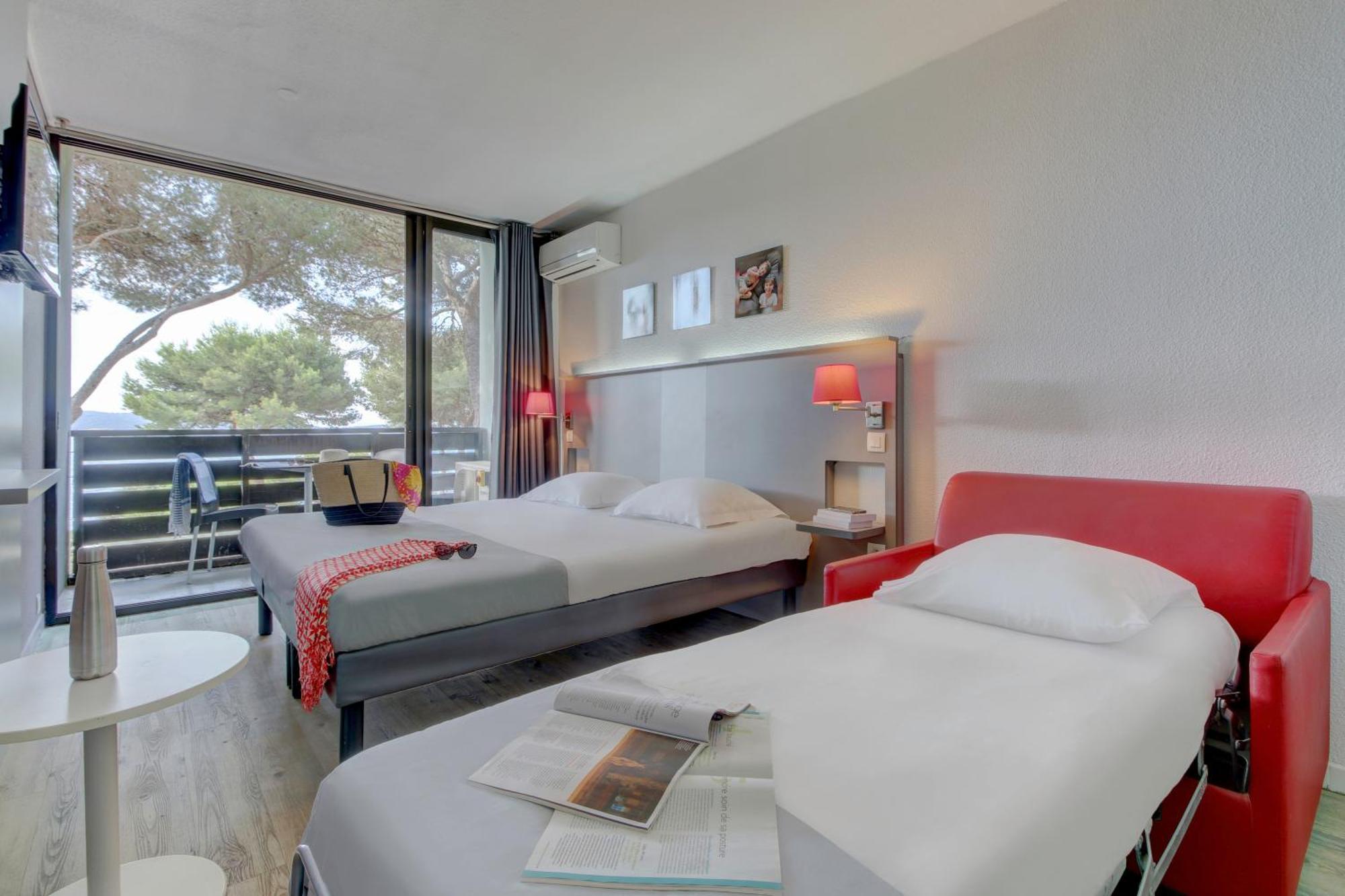 Belambra Clubs Presqu'Ile De Giens - Les Criques Hotel Hyeres Ruang foto
