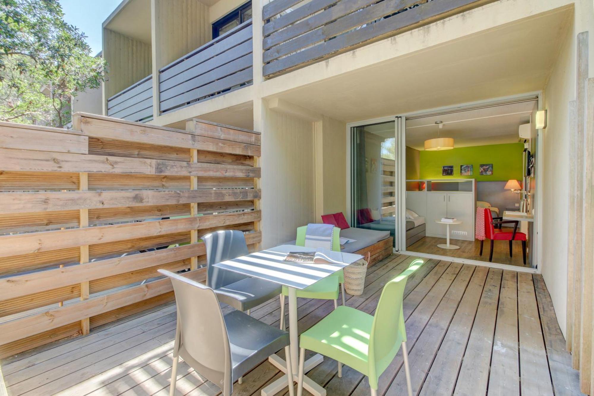 Belambra Clubs Presqu'Ile De Giens - Les Criques Hotel Hyeres Ruang foto